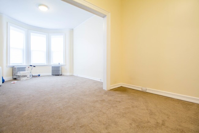 Foto del edificio - 6088 69th Ave