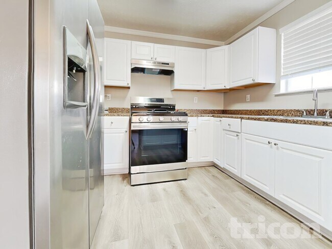 Foto del edificio - 4026 Gail Lee Terrace SW