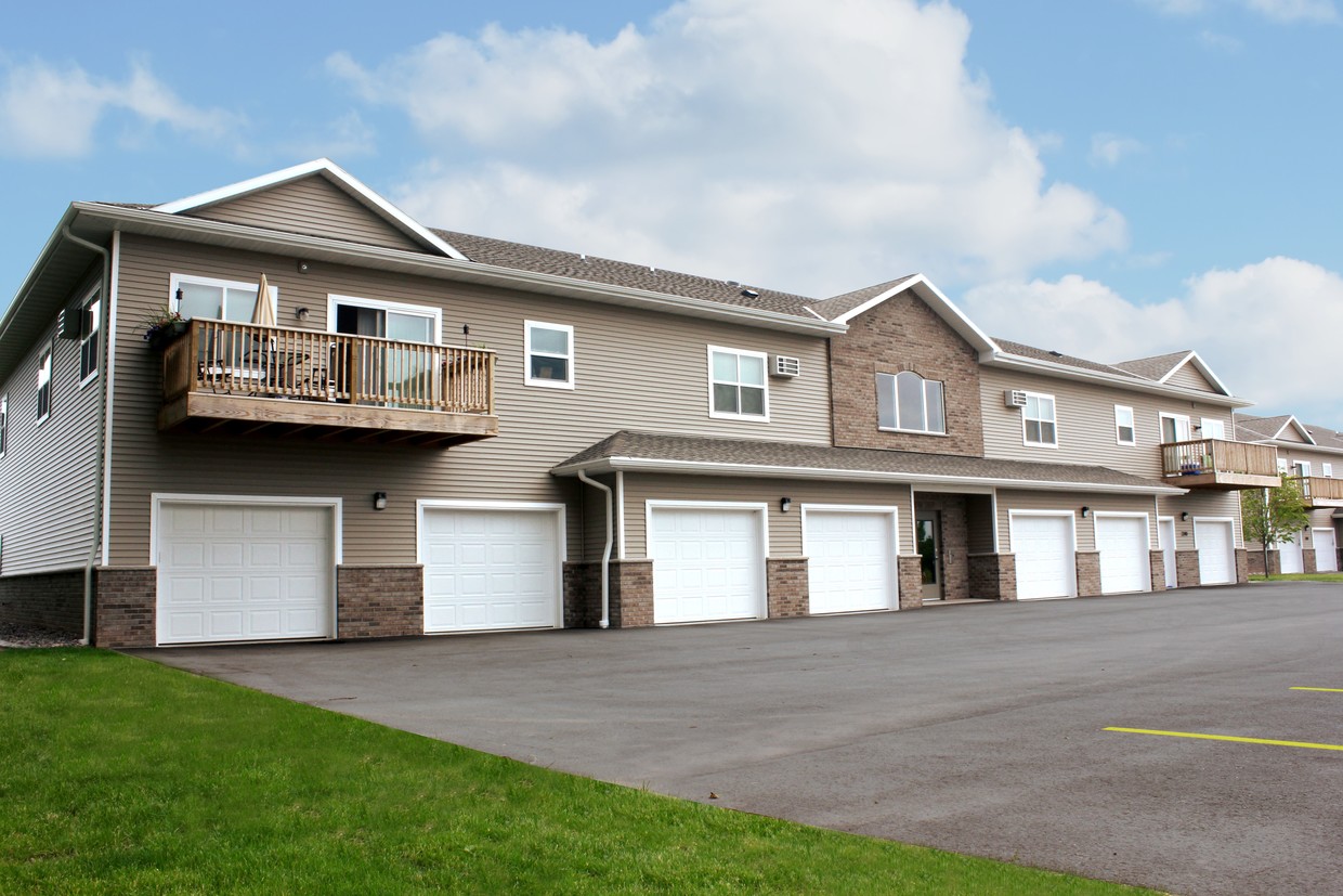 Forest Creek - Forest Creek Apartments