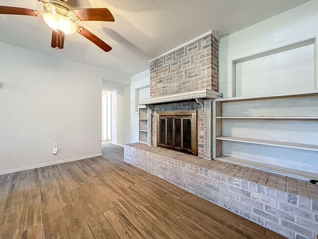 Foto del edificio - Two Bedroom, Two Bath in Sanford - Priced ...