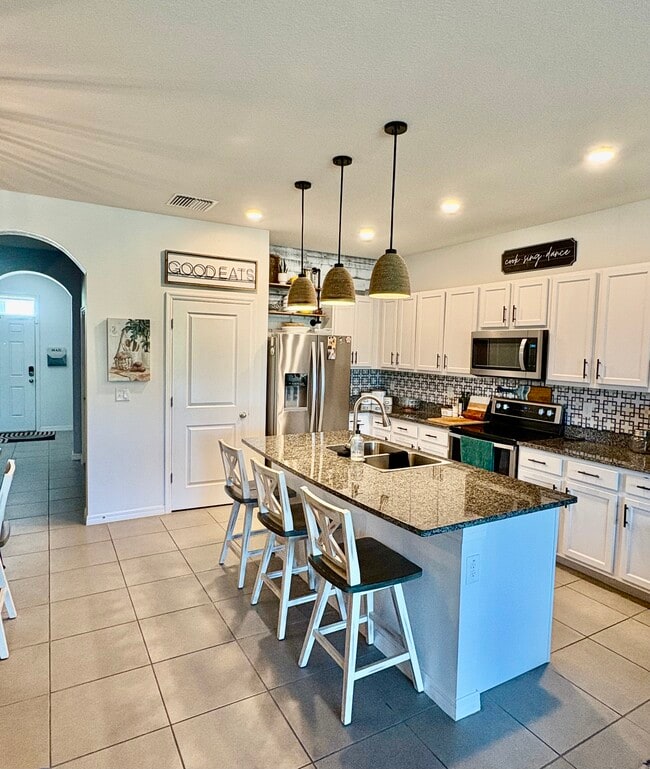 Building Photo - 2883 Suncoast Blend Dr