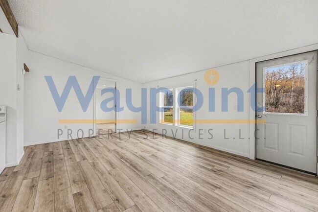 Foto del edificio - 4639 N Vickeryville Rd