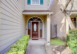 Building Photo - 2220 Bering Dr