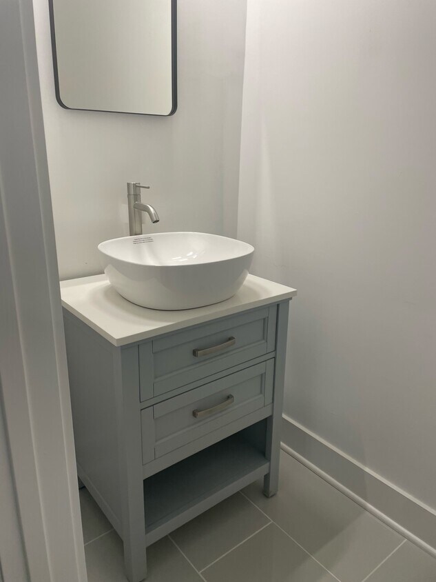 Foto principal - 2715 Delaware Ave