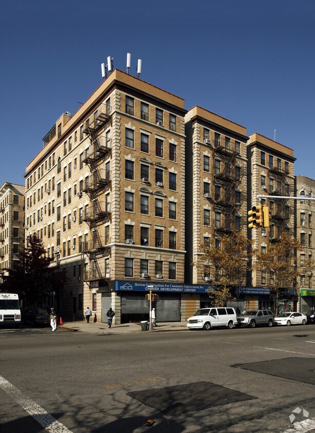 Foto principal - 2821-2823 Frederick Douglas Blvd