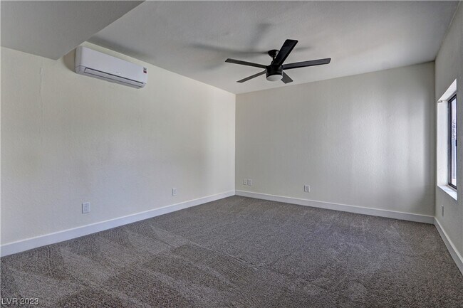 Foto del edificio - 6209 Bourbon Way