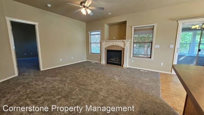 Foto del edificio - 3 br, 2.5 bath House - 4418 N Rhodes Ave
