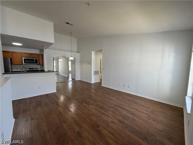 Foto del edificio - 14885 Pleasant Bay Ln