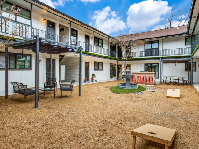 Foto del edificio - 5221 Bonita Ave