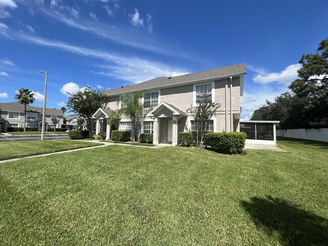 Foto del edificio - 579 Kensington Lake Cir