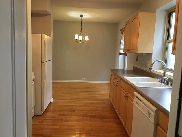 Foto del edificio - 4915 N Wolcott Ave