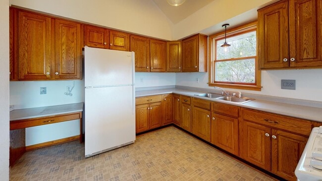 Building Photo - Beautiful Acreage