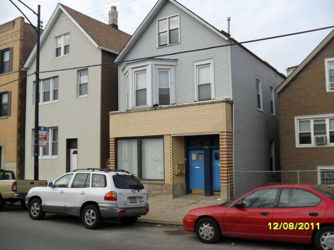Foto del edificio - 3736 N Ashland Ave