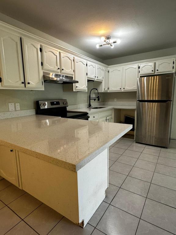 Foto del edificio - 1802 Oasis Dr