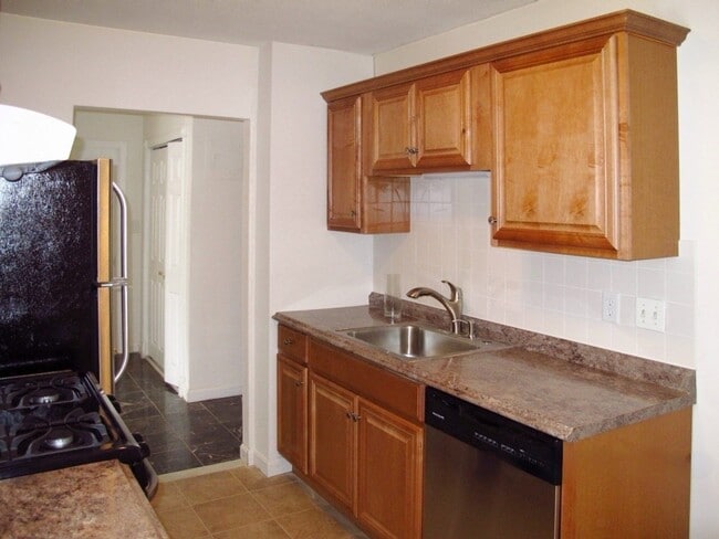 Foto del edificio - 4925 Washington St