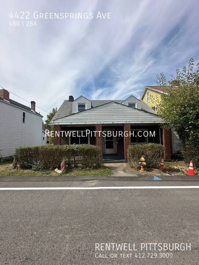 Building Photo - 4 Bedroom Home in West Mifflin