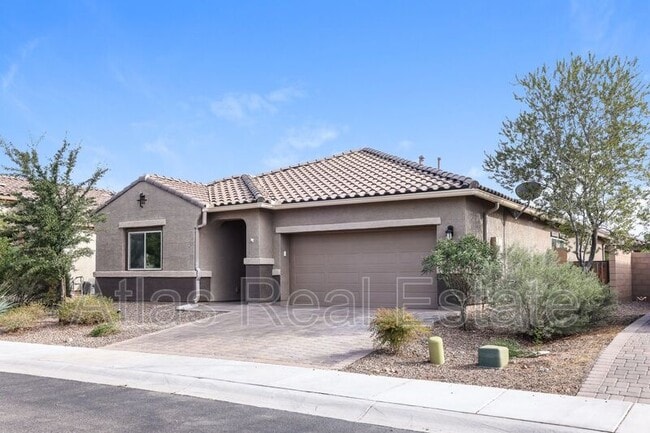 Building Photo - 9017 W Rolling Springs Dr