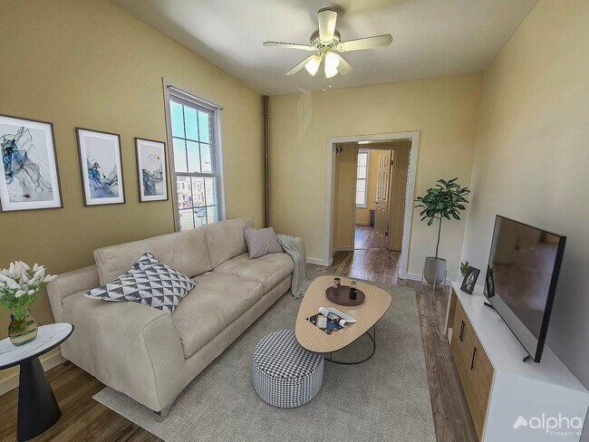Foto del edificio - NEWLEY RENOVTED 3BR EAST ACCESS TO TARINS-...