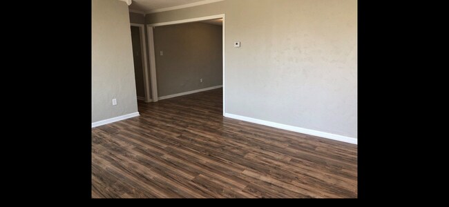 Foto del edificio - 404 E 47th St