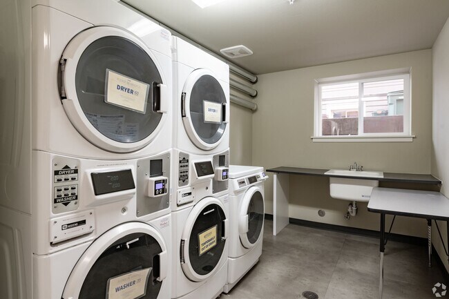 Interior Photo - Aubrey Studios