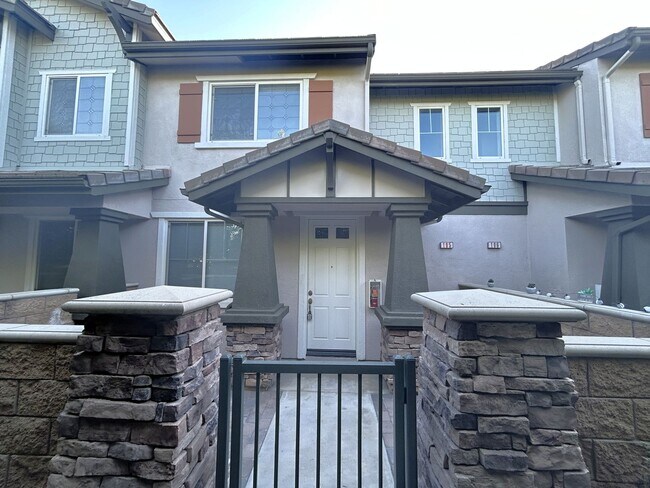 Building Photo - Tulsa Pl #105 Rancho Cucamonga, CA (2 Bedrooms/ 3 Bathrooms)