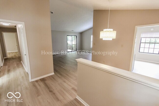 Foto del edificio - 14610 Village Park E Dr