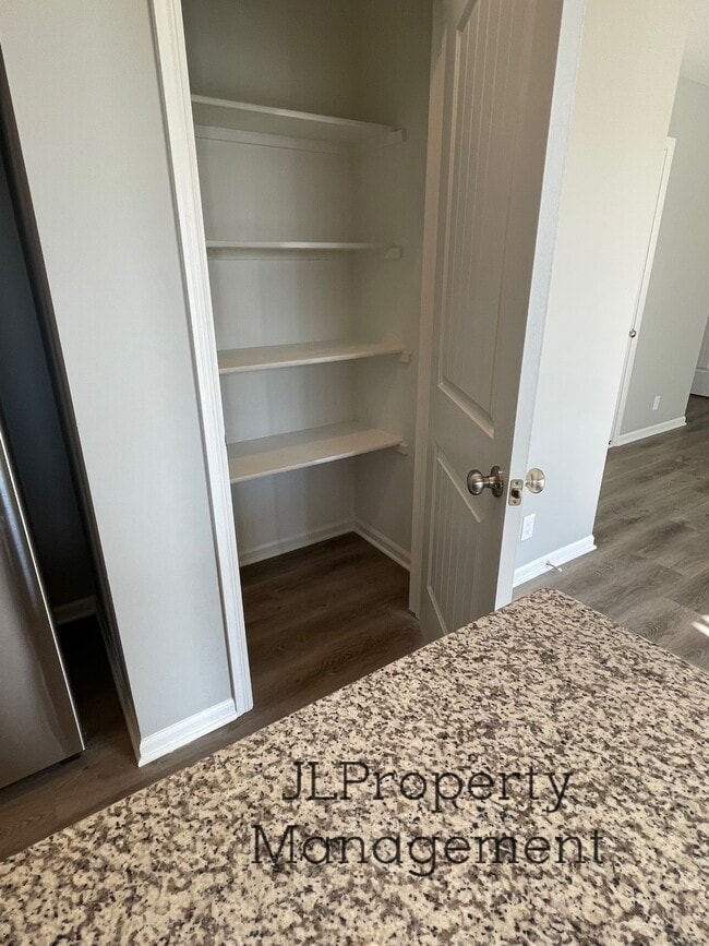 Foto del edificio - 20209 E 23rd Terrace Ct S