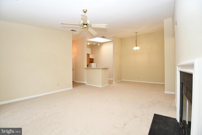 Building Photo - 7501 Ashby Ln