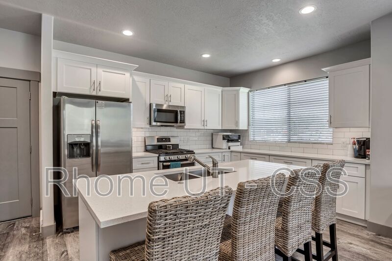Foto principal - 12714 S Doc Sorenson Ln