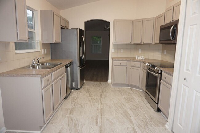Foto del edificio - 3 bedroom home in Julington Creek