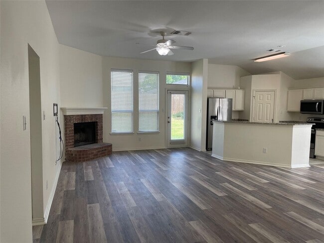 Building Photo - 1033 Port Mansfield Dr