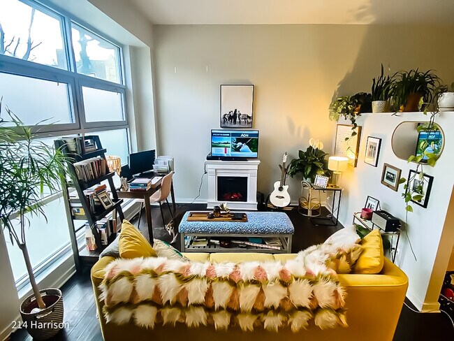 Foto del edificio - 214 Harrison St