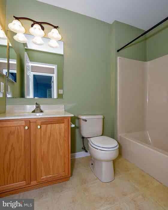 Foto del edificio - 250 S Grand St