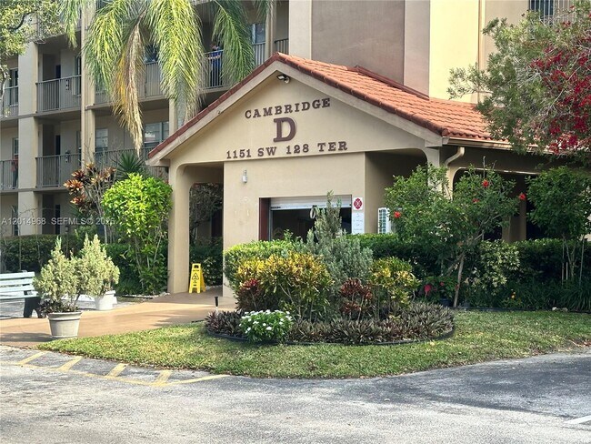Foto del edificio - 1151 SW 128th Terrace