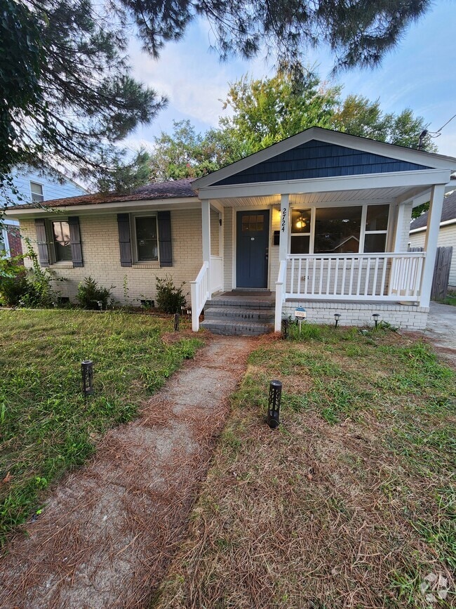 Broad Creek Apartments for Rent with Hardwood Floors Norfolk, VA 3