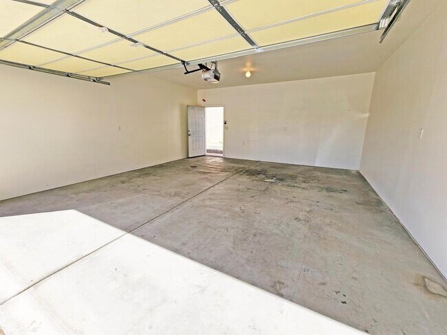 Building Photo - 1430 Star Rd