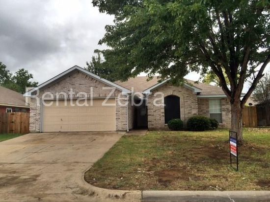 Foto del edificio - 4001 Cypress Gardens Dr