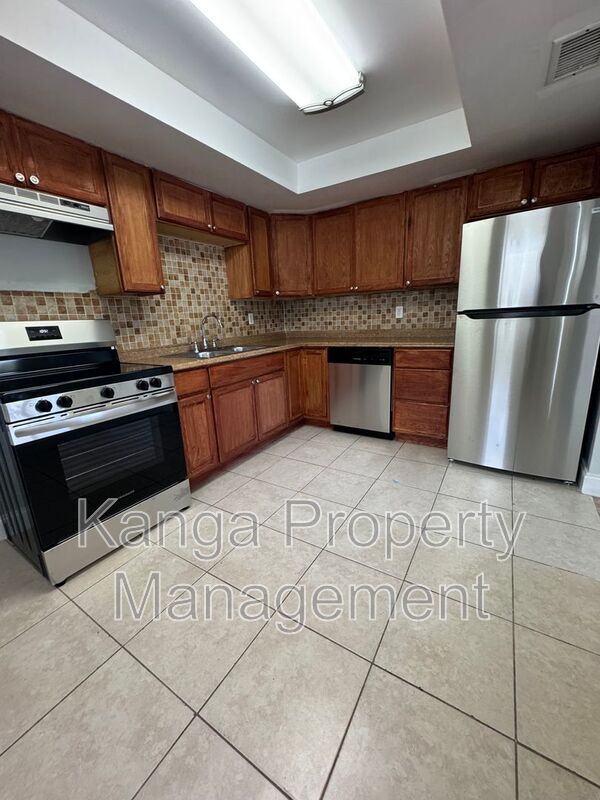 Photo - 3204 Louisiana Ave