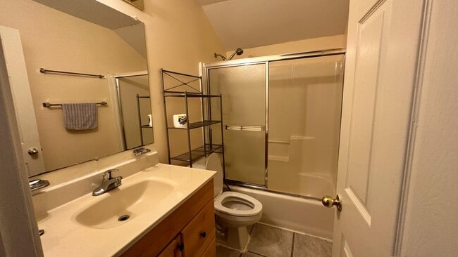 Building Photo - 4612 Narayan St