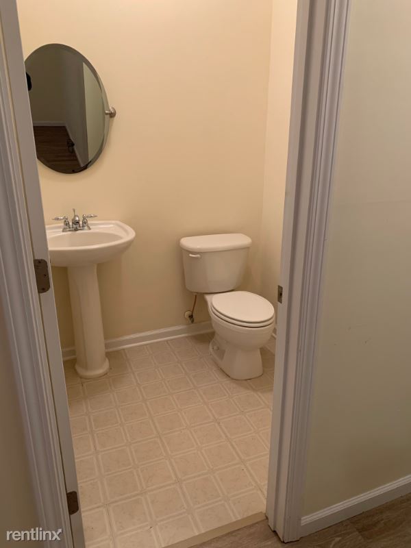 Foto del edificio - 249 Grand Oaks Dr