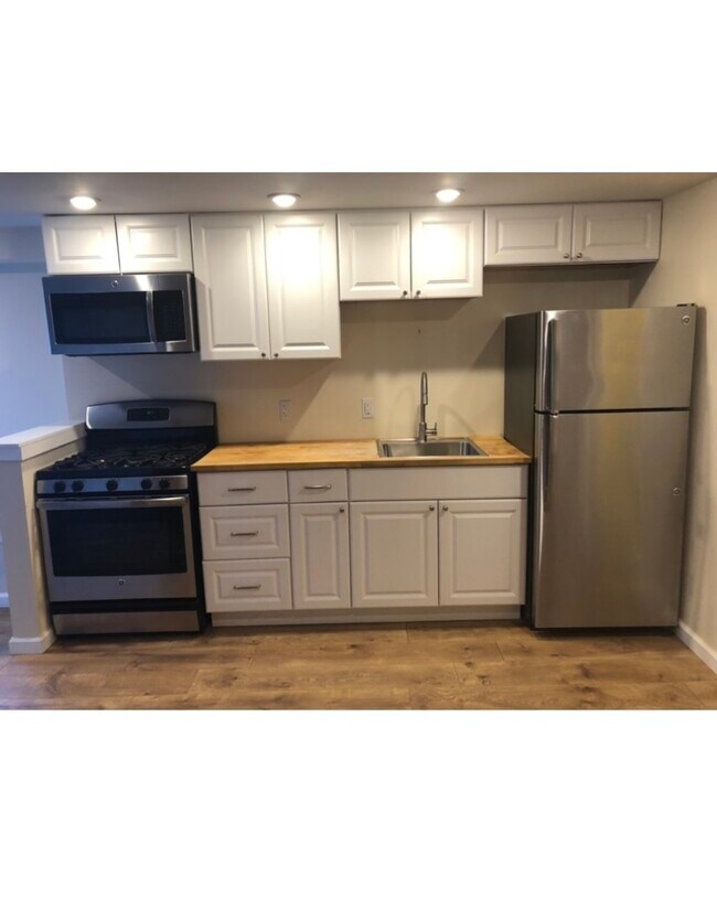 Building Photo - 1064 Monte Verde Dr