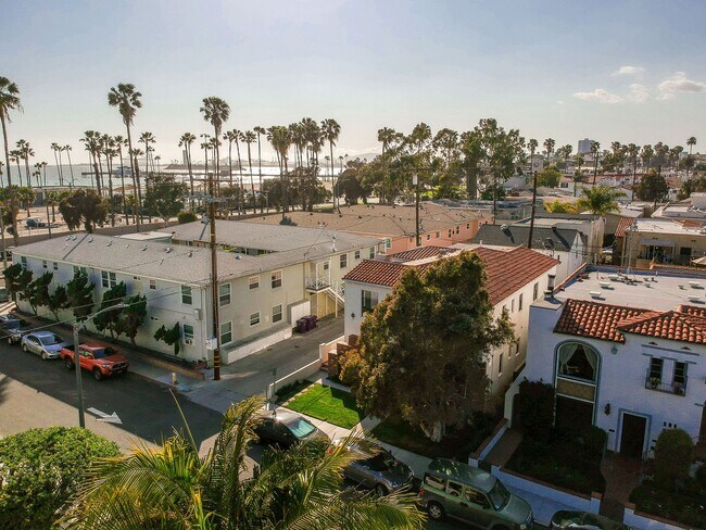 Foto del edificio - Belmont Shores Beachside Living – 3 Bed / 2 Bath