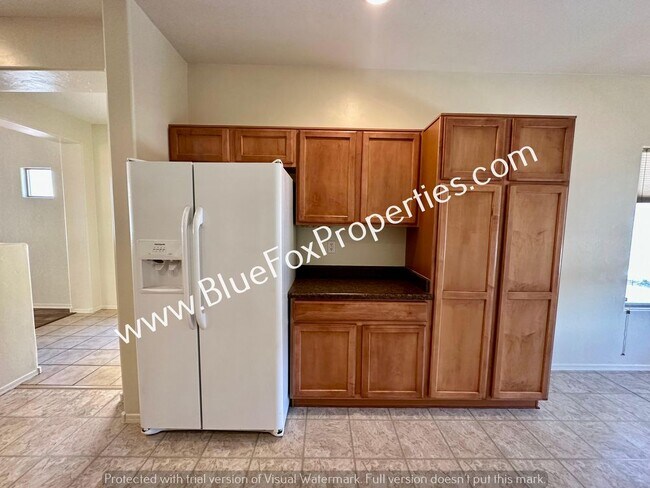 Foto del edificio - 21184 E Frontier Rd