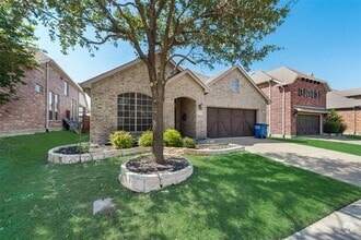 Building Photo - 2900 N Umberland Dr