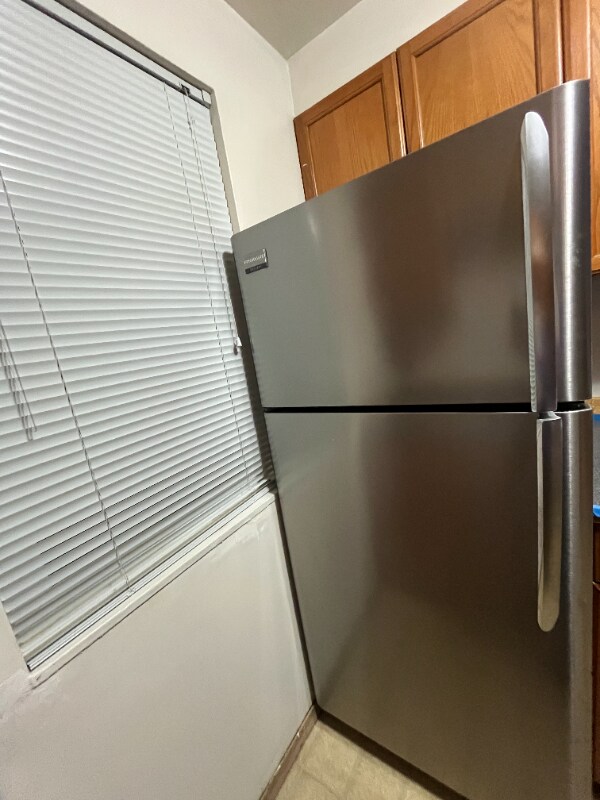 Building Photo - 441 Park Ave N