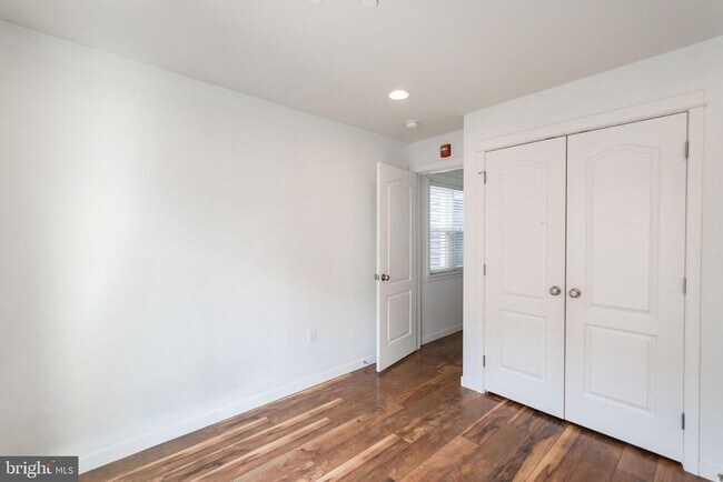 Foto del edificio - 132 S 46th St