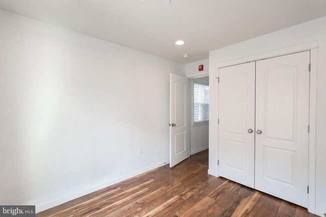 Building Photo - 132 S 46th St