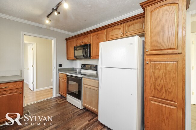 Foto del edificio - Sprawling 5BR, 2BA ranch