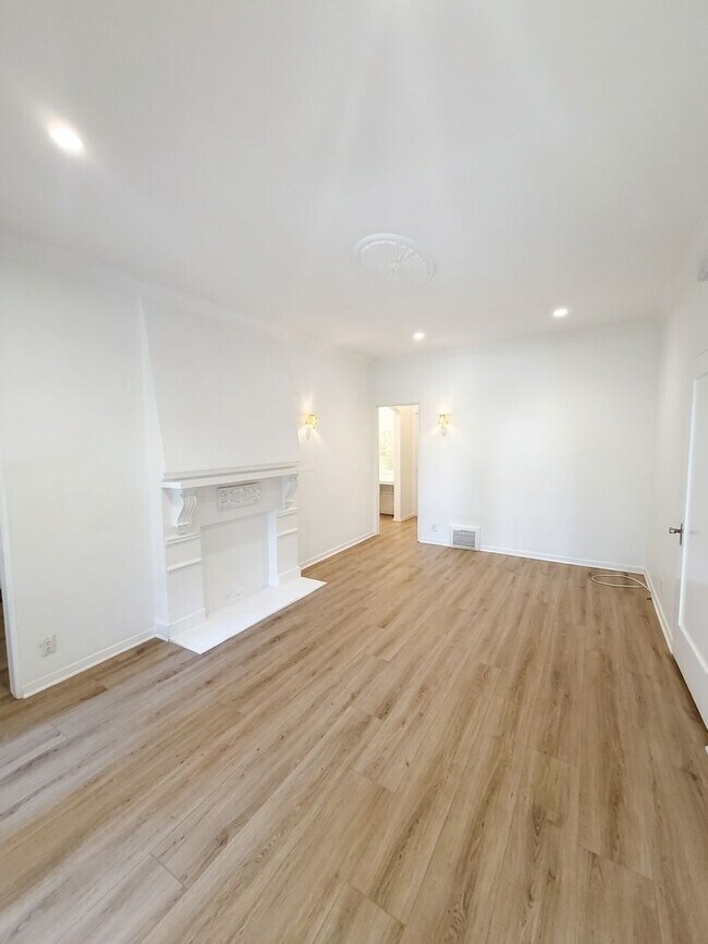 Building Photo - 1100 Brent Ave
