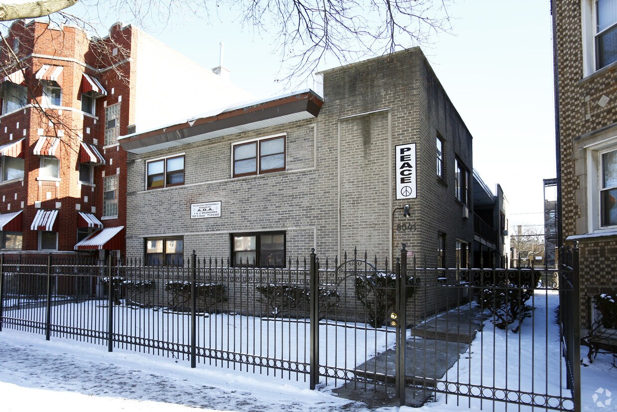 Primary Photo - 8041 S Drexel Ave